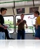 Beck Zoli nyitotta meg a Ne szúrd el! fotókiállítást a 30Y buszon