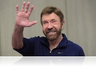 Chuck Norris megszámolta a végtelent. Kétszer! - Még Chuck 84 éves (szerintünk)