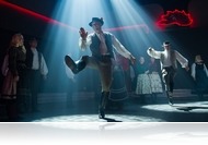 Magasabbra száll a páva, mint valaha