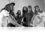 Elhunyt Laux József, az LGT legendás dobosa