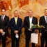 Sportolókat díjaztak a Városházán - A 2021-es sportkarácsony szűk körben zajlott