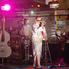 Éjszakai fürdőzés rockabilly show-val (fotóriport)