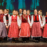 Minden mozdulatban ott az ősi hagyomány - A Gencsapáti Hagyományőrző Néptáncegyüttes jubileumi műsora az MMIK-ban