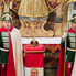Hintó vitte a Szent Korona és a Szent Jobb hiteles másolatát a Szent Márton templomba Hintó vitte a Szent Korona és a Szent Jobb hiteles másolatát a Szent Márton templomba