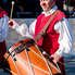 Pénteki karneválfüst: Kerekes Band, felvonulás előtti pillanatok, Tabac Jazz Trió, Pavane zászlóforgatók Pénteki karneválfüst: Kerekes Band, felvonulás előtti pillanatok, Tabac Jazz Trió, Pavane zászlóforgatók
