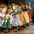 Minden mozdulatban ott az ősi hagyomány - A Gencsapáti Hagyományőrző Néptáncegyüttes jubileumi műsora az MMIK-ban