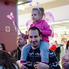 Zenés flashmob és Mikulás-show a Family Centerben