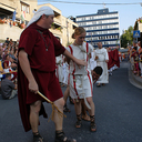 "Én felül akarom vizsgálni és alul értékelni..."