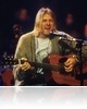 Kurt Cobain legendás kardigánjáért megküzdöttek a rajongók