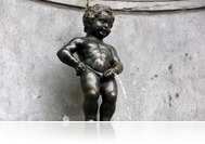 Nem pisil több ivóvizet a híres brüsszeli Manneken Pis-szobor