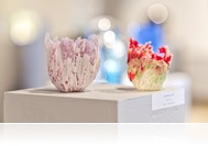 Fénytörésben - Üvegművészeti kiállítás a Schrammel Gyűjteményben