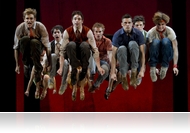 Törjön ki a lábad szára! - Színházi babonák