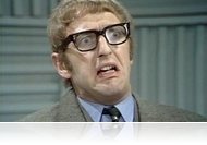 Nekrológ helyett hülyeség – Graham Chapman: Egy hazug ember önéletrajza - VI. kötet (könyvajánló)