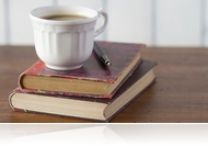 Fizess verssel a kávédért! - Ma van a Költészet Világnapja