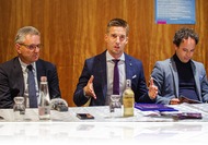 Madaras Gergely augusztusban búcsúzik, hat karmester áll az évadban a zenekar élén