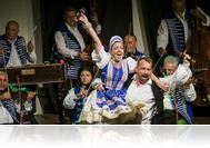 A Pannon Cigányzenekar és az Orfeum Vándorszínpad ünnepi műsora Bükön