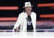 Kilenc év kihagyás után Carlos Santana ismét fellép Budapesten
