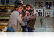 A nevetés mögött ott ásít a tárna - Székely Csaba: Bányavirág című tragikomédiája a Miskolci Nemzeti Színház vendégjátékaként a Savaria Karneválon