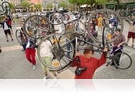 Kritikus tömeg a belvárosban - Critical Mass bringás megmozdulás a Föld Napja alkalmából (fotóriport)