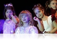 Habos-babos divatshow - Baba divatbemutató a művelődési házban