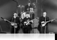 Újra megjelennek a Beatles klasszikus „piros” és „kék” válogatáslemezei