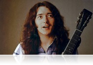 Rory Gallagher, az ír legenda ismét lemezen - Blues címmel tripla válogatásalbuma jelent meg