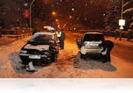 Jégtánc a belvárosban - Smart kontra Skoda