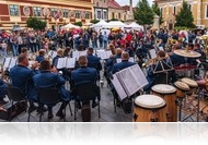 Ringasd el magad! - Kőszeg Város Koncert Fúvószenekarának koncertje a Jurisics téren (videóval)
