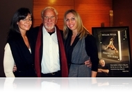 A szeretet áramlása - Müller Péter a New York Művész Páholyban