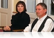 Dobozba zárt puha, selymes kedvesség - Rónaszéki Linda könyvbemutatója az AGORA-Szalonban