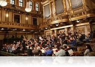 Újévi koncert Bécsből: Bruckner jubileum és Strauss minden mennyiségben