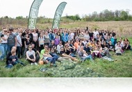 Kétezer facsemetét ültetett a Bagossy Brothers