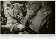 „Egy nap a hajléktalanokért” - jótékonysági nap Ocho Machóval, színészekkel