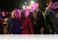 Esőben is büntetett a Road a víz áztatta Rába parton