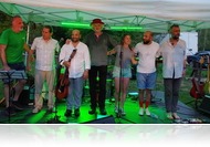 A Müller Péter Sziámi AndFriends a Bondorón örömzenélt az Oláh Gipsy Beat-tel
