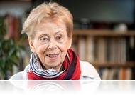 Takács Zsuzsa az Artisjus Irodalmi Nagydíjasa