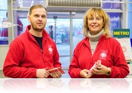 A karitásznak gyűjtöttek a Metróban a TDK önkéntesei