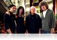 A csillagok jókedvű világa a Hadik Irodalmi Szalonban