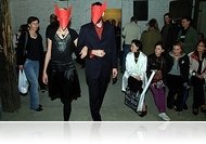 Dinnyeföld lakói - performansz és kortárs szobrászati kiállítás az Irokéz Galériában