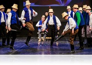 Gálaest Szombathelyen a Fölszállott a páva 2019 szereplőivel a Sportházban