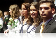 Feltűzték a szalagot a Premontrei Gimnázium végzőseinek (fotóriport)