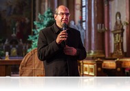 Megérkezés a normalitásba, avagy élet az anyag-kor után - Dr. Székely János megyéspüspök írása