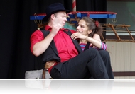 Nyár végén is több fesztiválon lép fel a Mesebolt Bábszínház