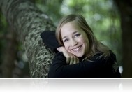 Magyar zene szól a hazai boltokban május 12-én