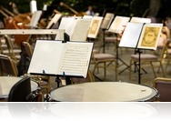 Érzelmes esték egy érzelemdús zeneszerzővel romantikus környezetben