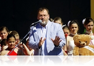 Hagyományokon alapuló nyitottság - Interjú Pócza Zoltánnal, a Jurisics-vár Művelődés Központ és Várszínház igazgatójával