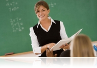 Városi Pedagógusnap 2015: díjakat kaptak az oktató-nevelő munka helyi kiválóságai