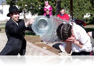 Küldj be locsolóverset, és a főtéri versfalra kerülhetsz!