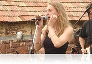 Könnyek és varázslat – Fókatelep koncert Kővágóörsön