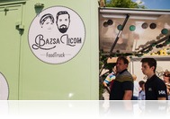 Fröccsbusztól a Tex-Mex kajákig - Food Truck Show a Főtéren (fotóriport)